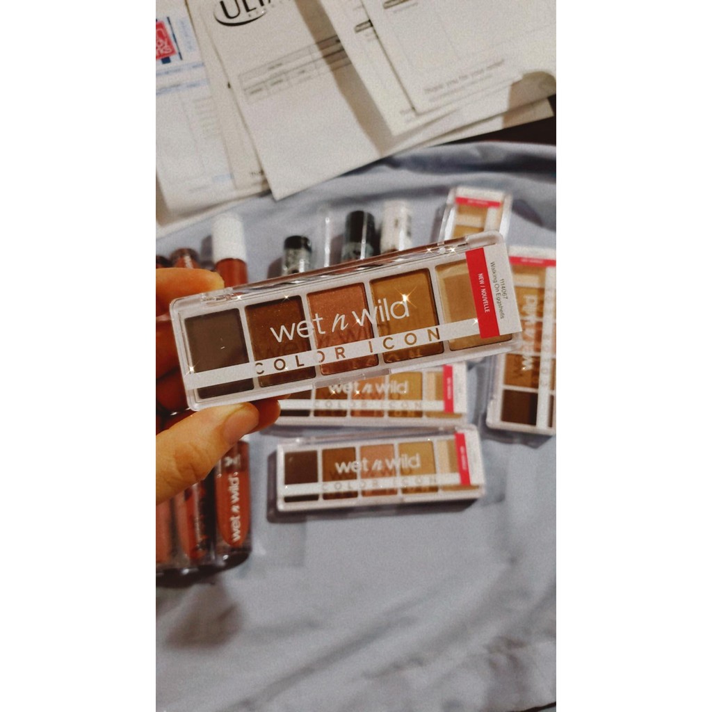 Wet N Wild Son Kem Lì Màu Hồng Đất - Give Me Mocha -  nude nâu pha cam Cedar Later