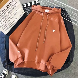 Áo hoodie tim thêu