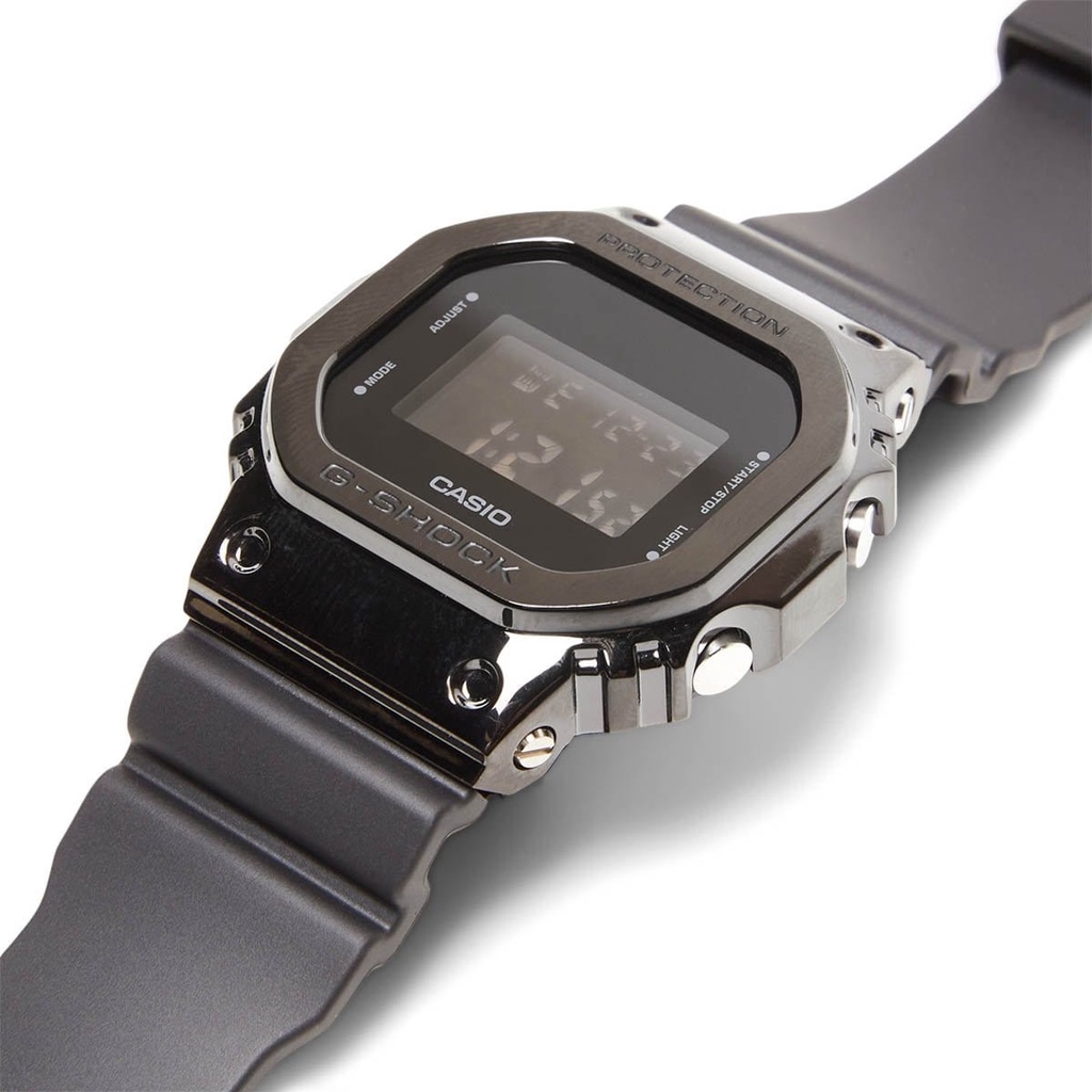 Đồng Hồ Casio Nam Dây Nhựa GSHOCK GM-5600B-1DR Chính Hãng