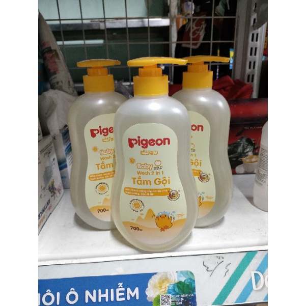 Sữa tắm gội Pigeon 700ml .