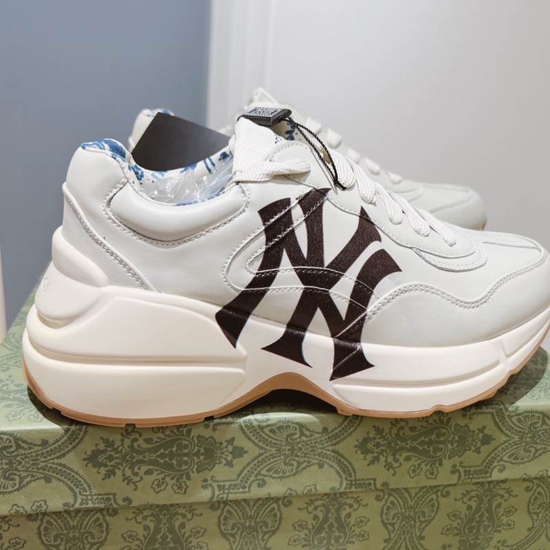 GIÀY THỂ THAO GUCCI CHỮ N.Y