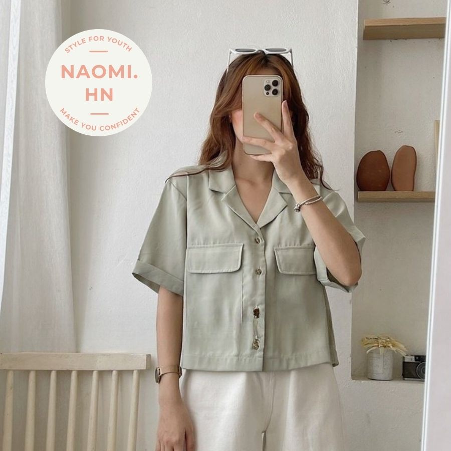 Áo sơ mi nữ cổ vest dáng ngắn croptop khoẻ khoắn trẻ trung chất đũi mát. Sơ  mi cổ V nhiều màu túi ngực dáng croptop. | BigBuy360 - bigbuy360.vn