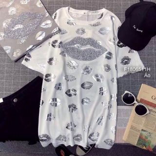 Áo thun giấy họa tiết môi from rộng QC!