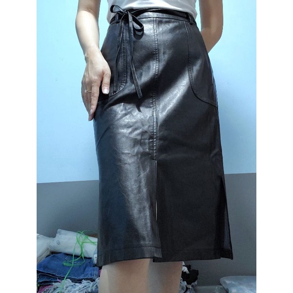 Chân váy da form dài