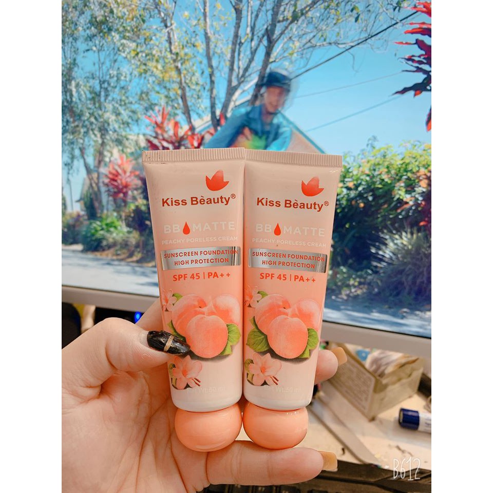 Kem lót nền BB Matte Kiss Beauty đào 50ml, Kem nền Kiss Beauty 2 in 1 che khuyết điểm và kiềm dầu