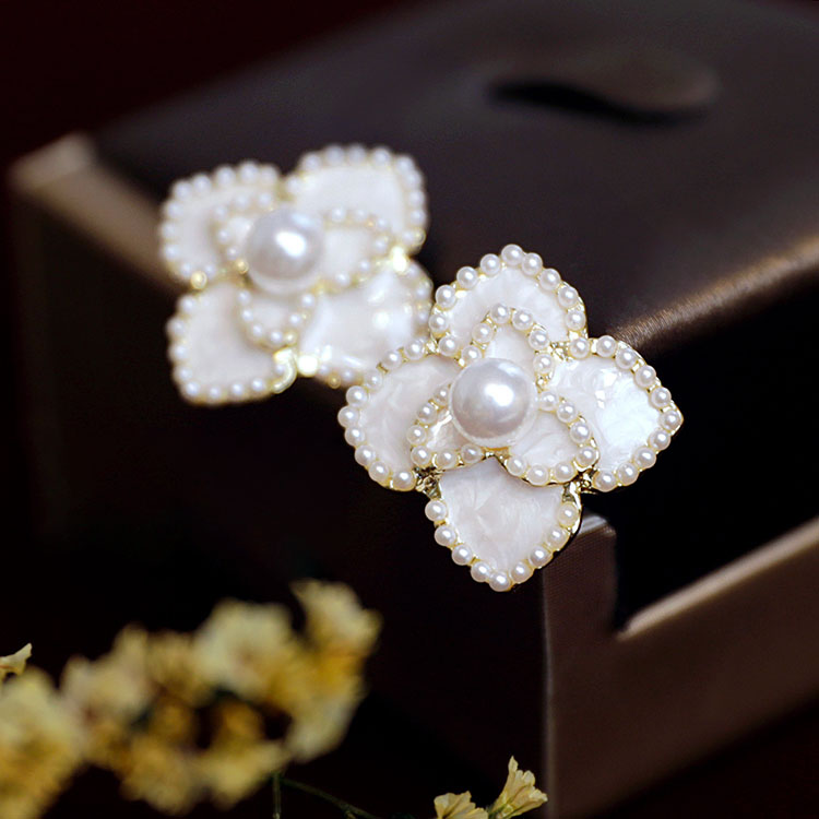 Đôi bông tai mạ bạc 925 đính ngọc trai giả xinh xắn cho nữ