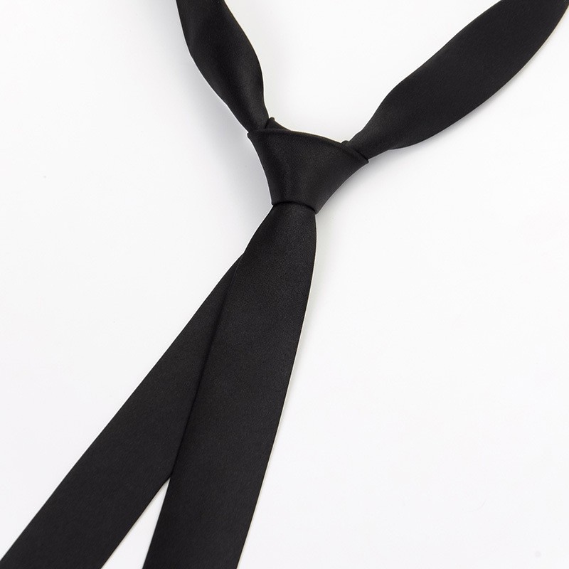 Cà Vạt Nam Bản Nhỏ 3cm Màu Đen Trơn Phong Cách Hàn Quốc