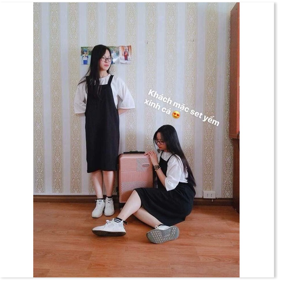 Set Váy Yếm Đen Kèm Áo Phông Trắng Tay Lỡ 🦋 Bộ Váy Yếm Áo Thun Dáng Rộn | BigBuy360 - bigbuy360.vn