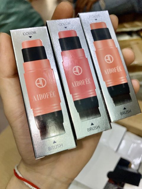 01 cây son má hồng 2in1 kèm cọ