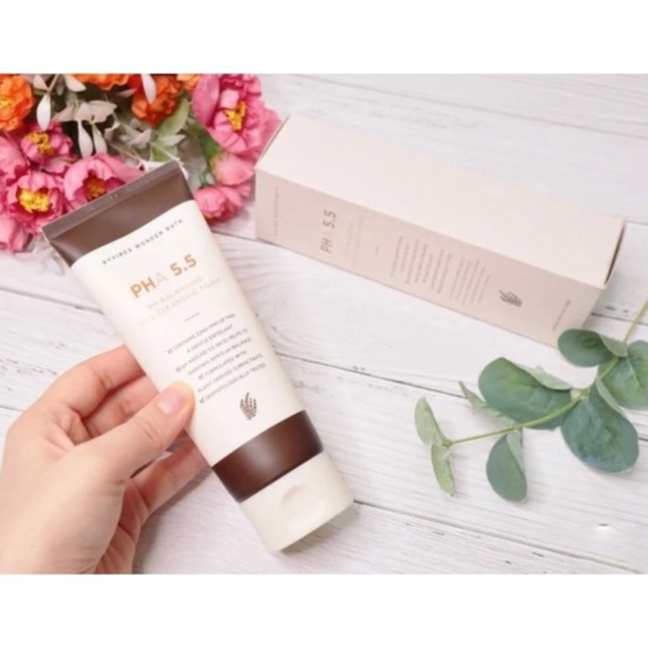 Sữa Rửa Mặt PHA 5.5 pH Balancing Cleansing Foam Cân Bằng Độ Ẩm Cho Da | BigBuy360 - bigbuy360.vn