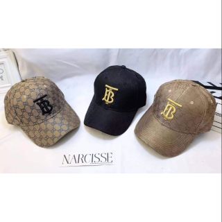 Nón lưỡi trai thêu chữ Burberry