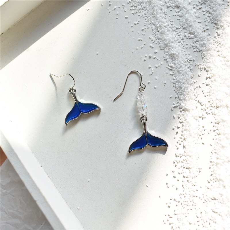 Một Bộ Sưu Tập Hoa Tai Dáng Dài Tua Rua Hình Học Phong Cách Sành Điệu