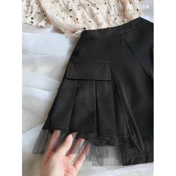 Quần giả váy xếp ly phối lưới