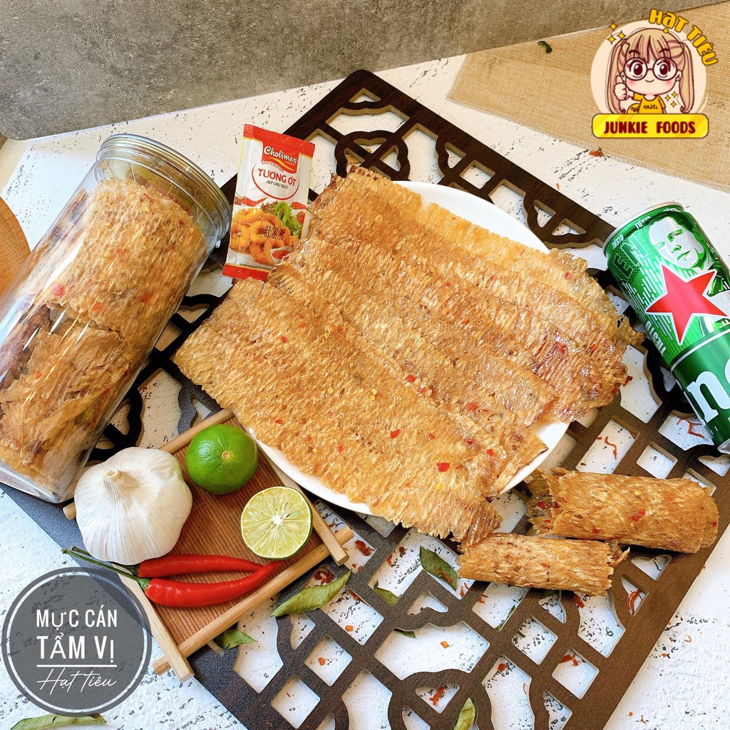 Mực Cán tấm tẩm gia vị vừa thơm vừa cay vừa ngon, Shop ăn vặt Hạt Tiêu JUNKIE FOODS ngon rẻ