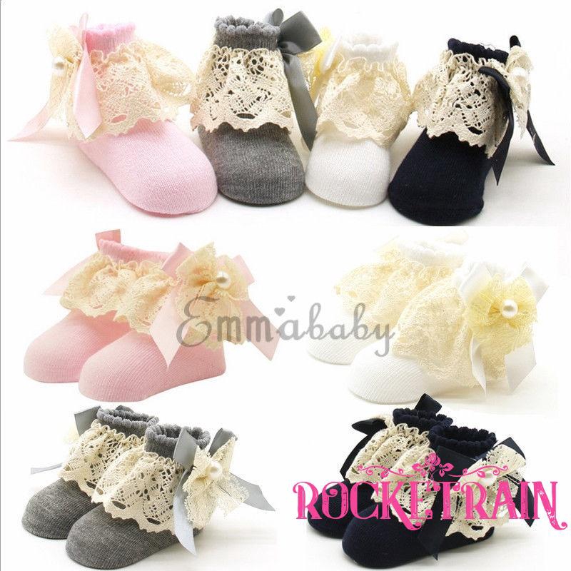 Đôi vớ cotton cổ viền ren cho bé gái mới tập đi