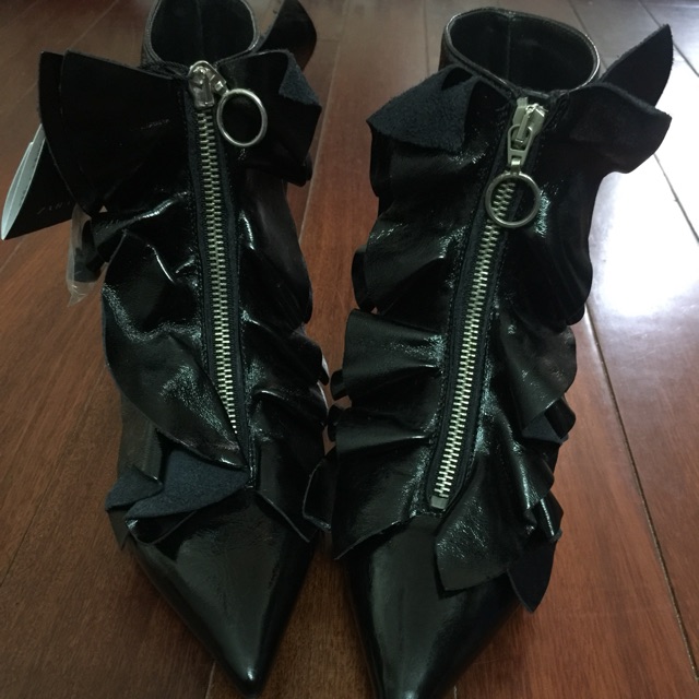 Boots Zara