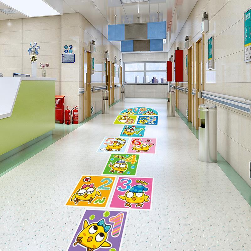 Miếng Dán Sàn Nhảy Họa Tiết Kẻ Sọc Trang Trí Hành Lang / Trường Mẫu Giáo