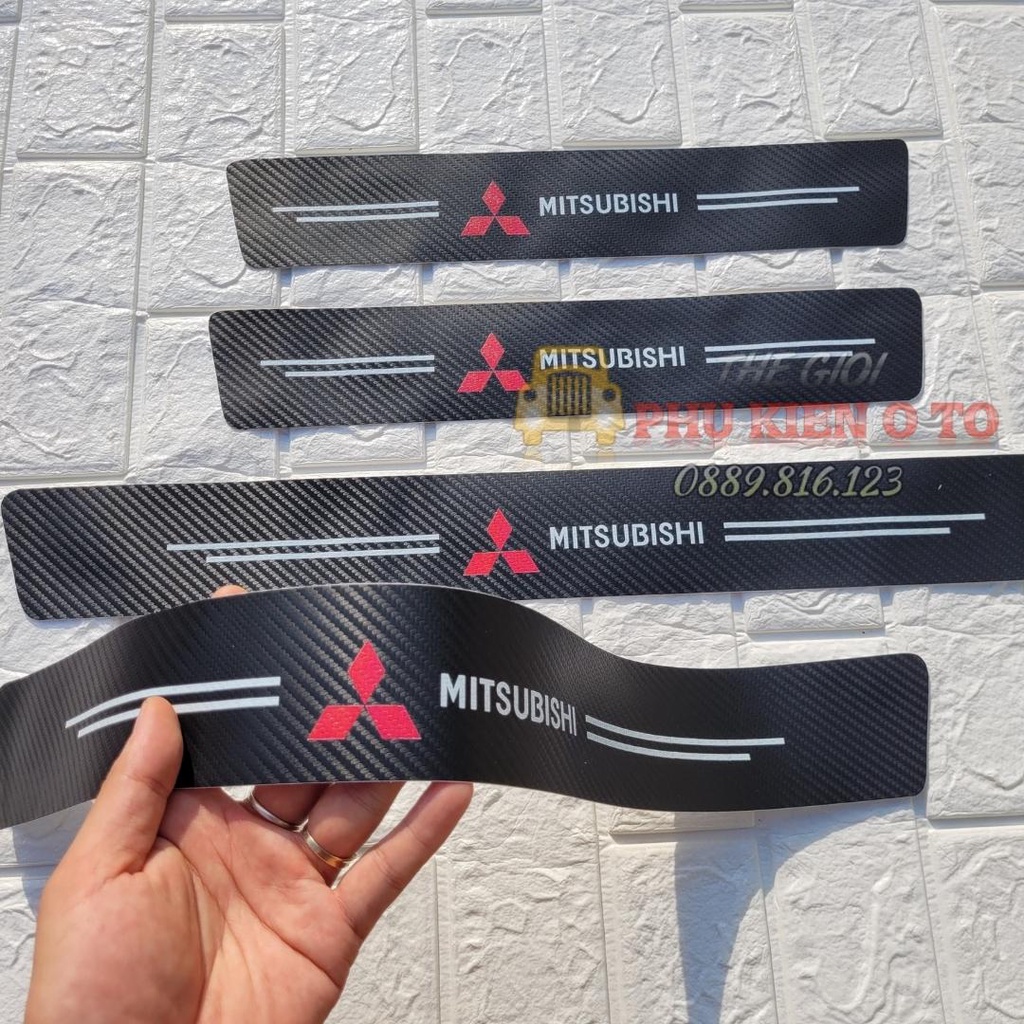 MITSUBISHI - Bộ Miếng Dán Chống Trầy Xước Có Logo Hãng MITSUBISHI Bảo Vệ Bậc Cửa Và Dán Cốp Xe Hơi, Xe Ô Tô