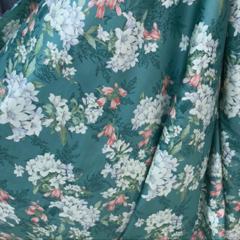 vải cotton lụa Hàn Quốc nhập khẩu - hoa loa kèn trắng nhỏ