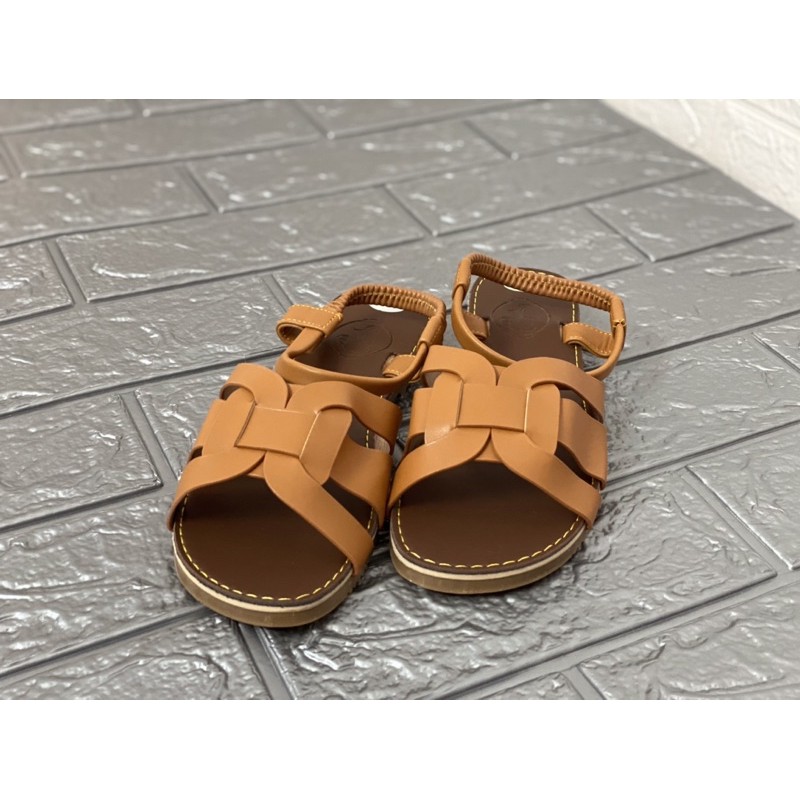Giày sandals nữ kiểu dáng mạnh mẽ,chất liệu cao cấp bigsize 35-43