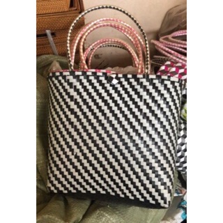 Giỏ đan dây nhựa