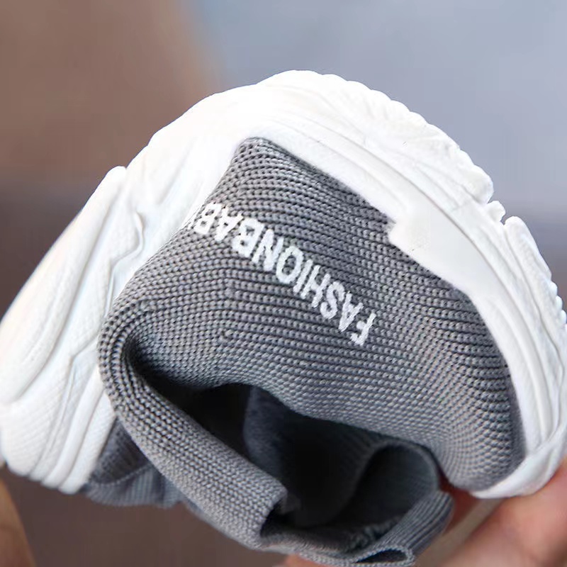 Giày Sneaker Dệt Kim Thoáng Khí Cho Bé