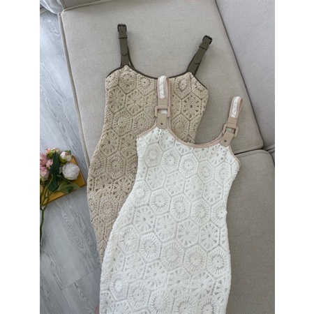 ĐẦM REN SÁT NÁCH