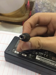 Nguồn adapter toshiba 15V - 4A