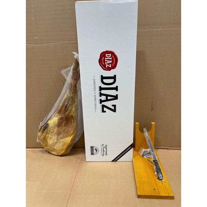 Đùi trước heo muối Serrano kèm kệ đỡ và dao (Loại 5kg) (Đùi lợn trắng) | BigBuy360 - bigbuy360.vn