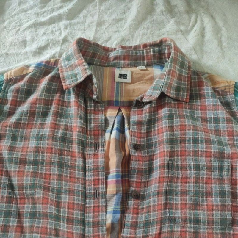 Áo sơ mi croptop caro phối u.ni.qlo