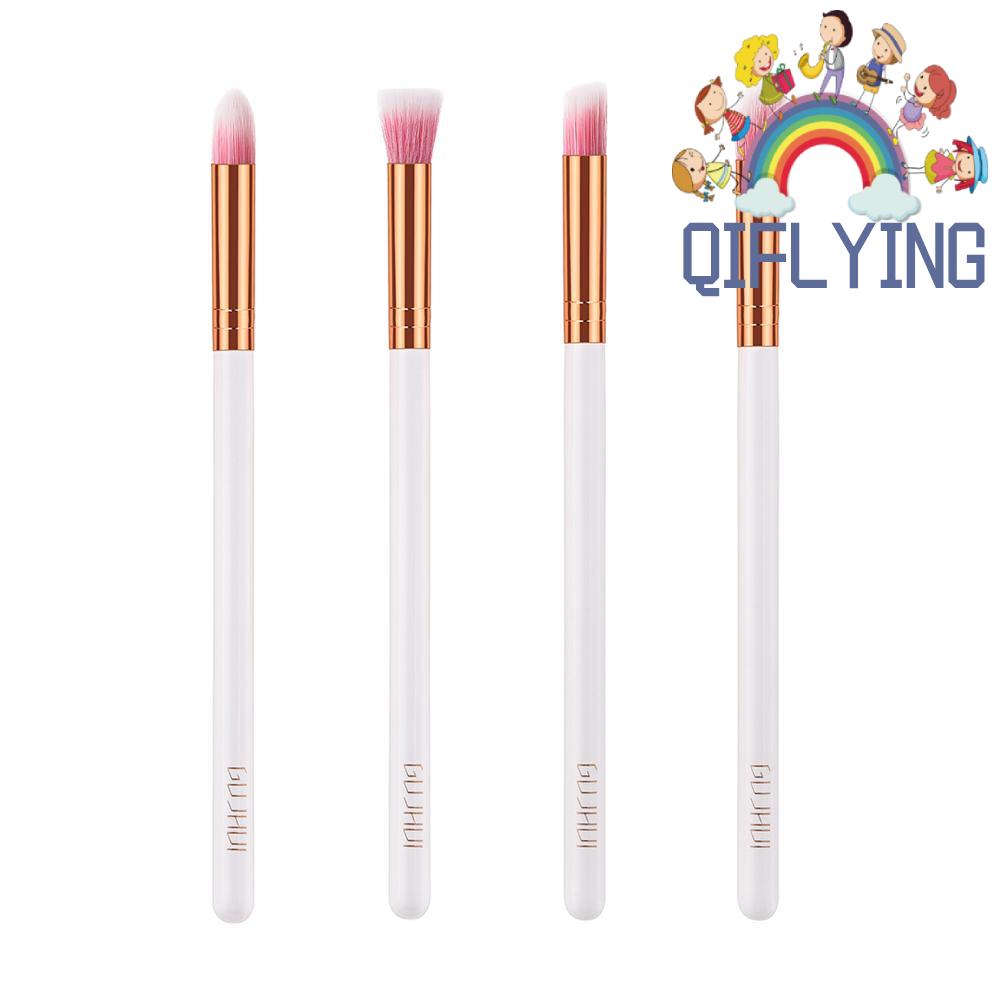 1 Cọ Trang Điểm Lông Mềm Cán Gỗ