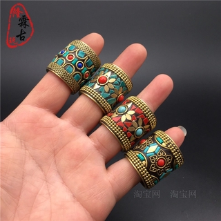 Nhẫn đồng phong cách retro