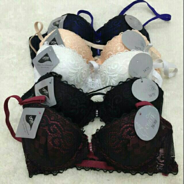 NGỰC REN CÀI TRƯỚC MÚT MỎNG