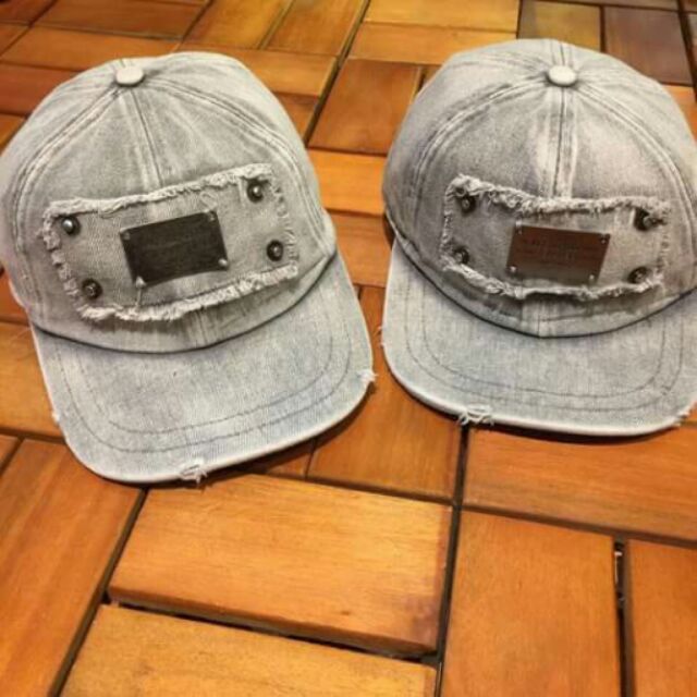 Mũ snapback