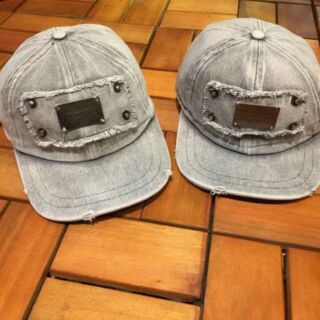 Mũ snapback