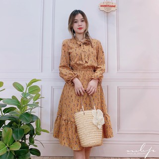 Đầm cổ nơ đuôi cá