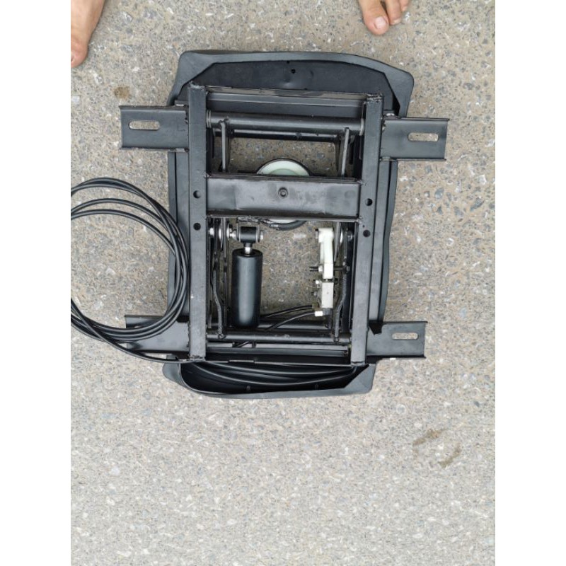 ĐẾ GHẾ HƠI chế  cho xe 1tấn đến 9tấn, đế ghế hơi chế cho xe du lịch, xe 16 chỗ , xe khách