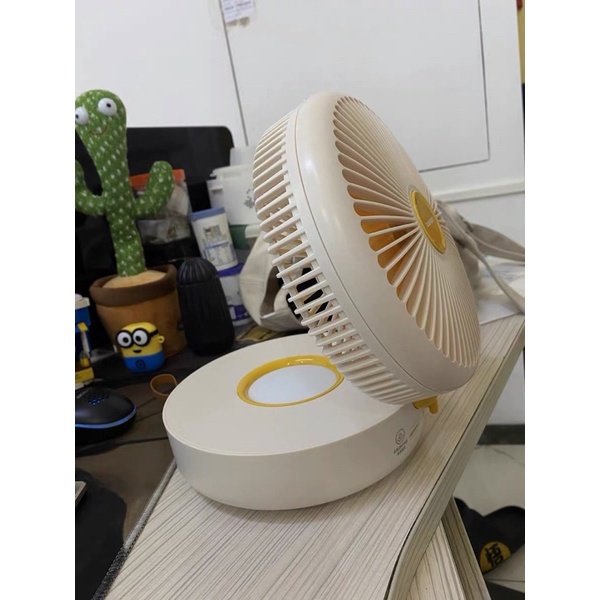 Quạt Treo Nhà Tắm Gấp Gọn DAEWOO Pin 4000mah - Cáo Đeo Nơ