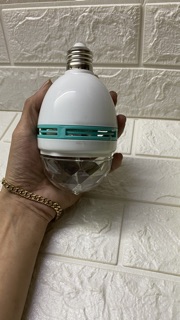 đèn led 7 màu xoay đuôi E27