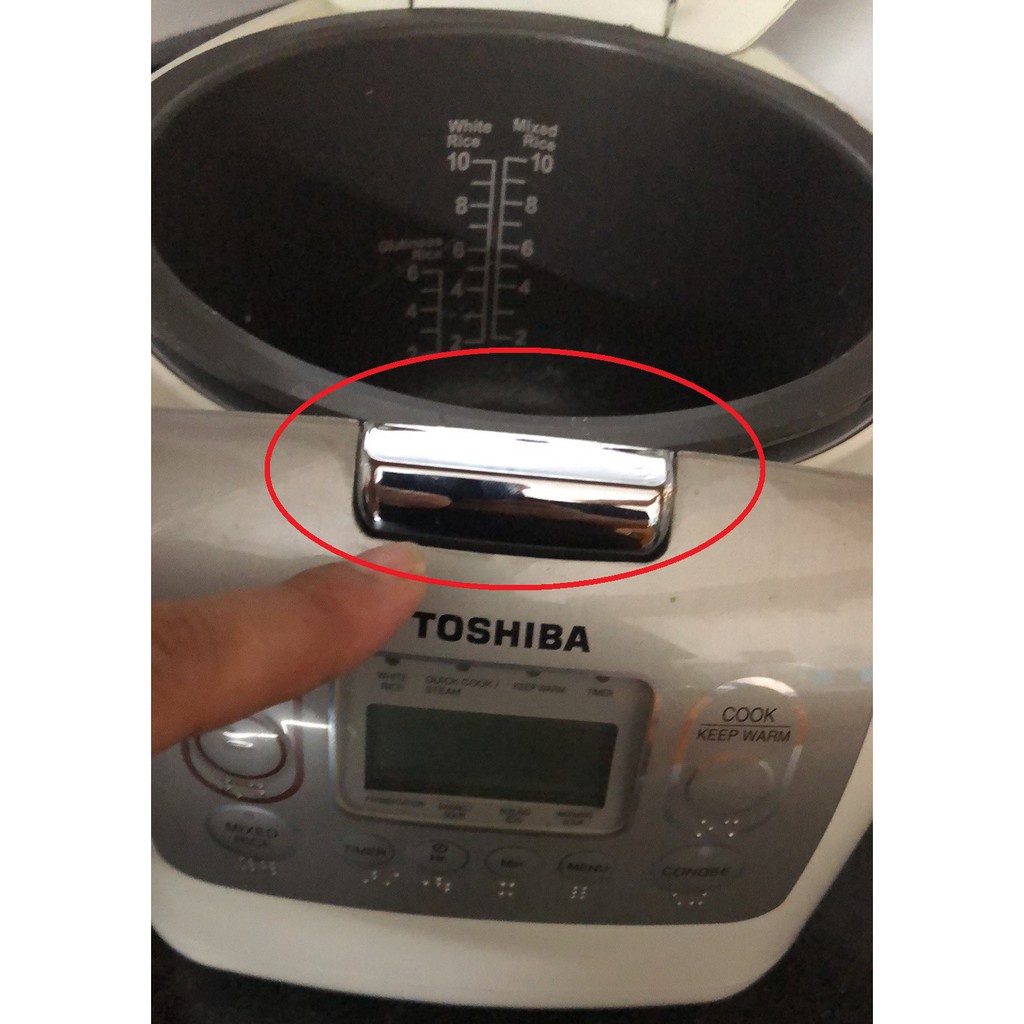 Lẫy khóa nắp nồi cơm điện tử toshiba RC-10NMF &amp; RC-18NMF - Chống co biến dạng như hàng zin- Mẫu mới 2023