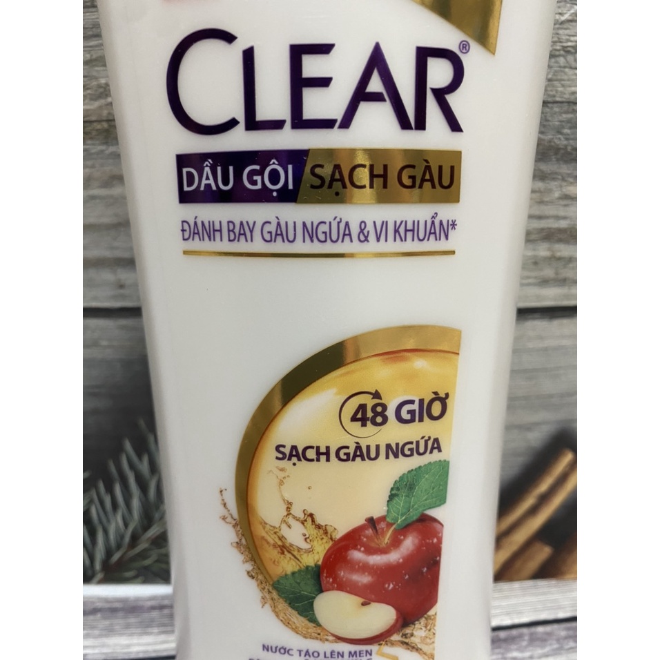 Dầu gội đầu Cear sạch gàu thảo dược hương Táo  630g