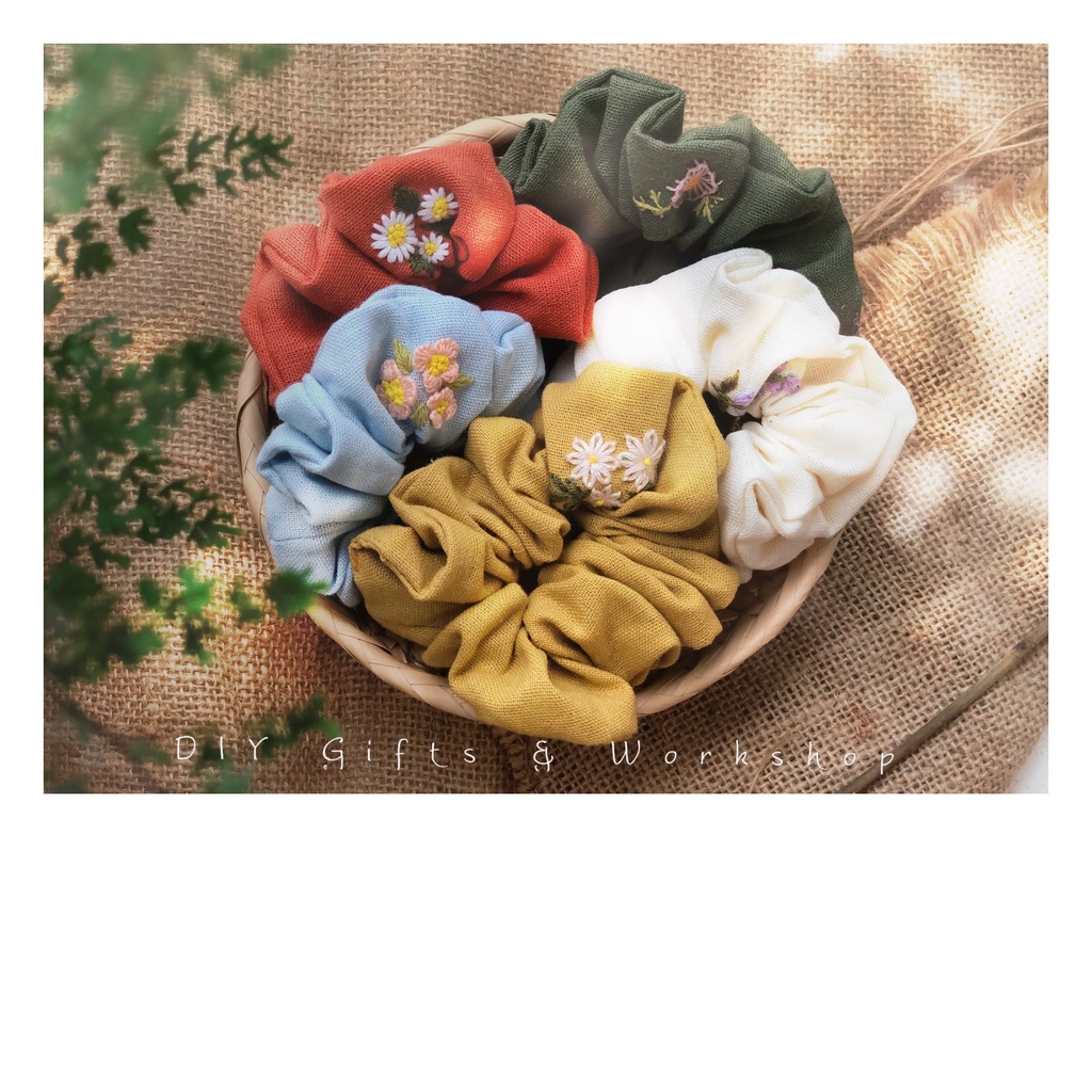 SET QUÀ NẾN THƠM, CỘT TÓC LINEN VÀ HOA