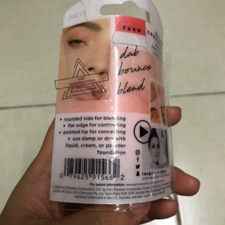 Bông mút trang điểm Real Techniques By Sam & Nic Miracle Complexion Sponge