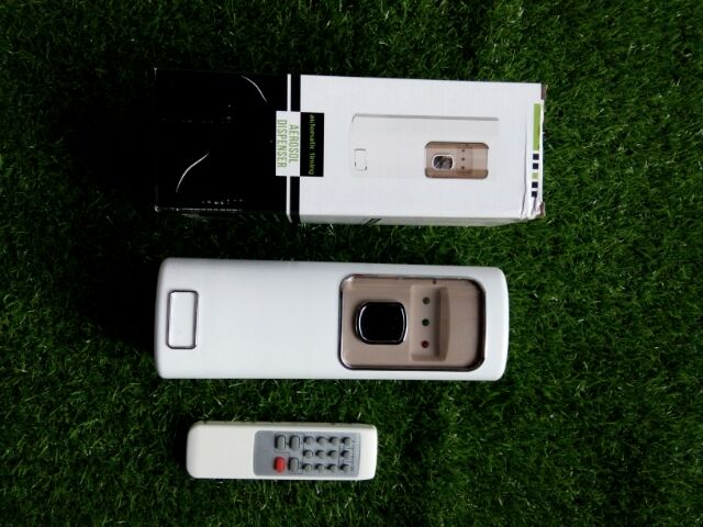 Máy xịt nước hoa xịt phòng tự động có điều khiển MITUHOME kèm chai xịt dùng trong khách sạn, karaoke, Spa