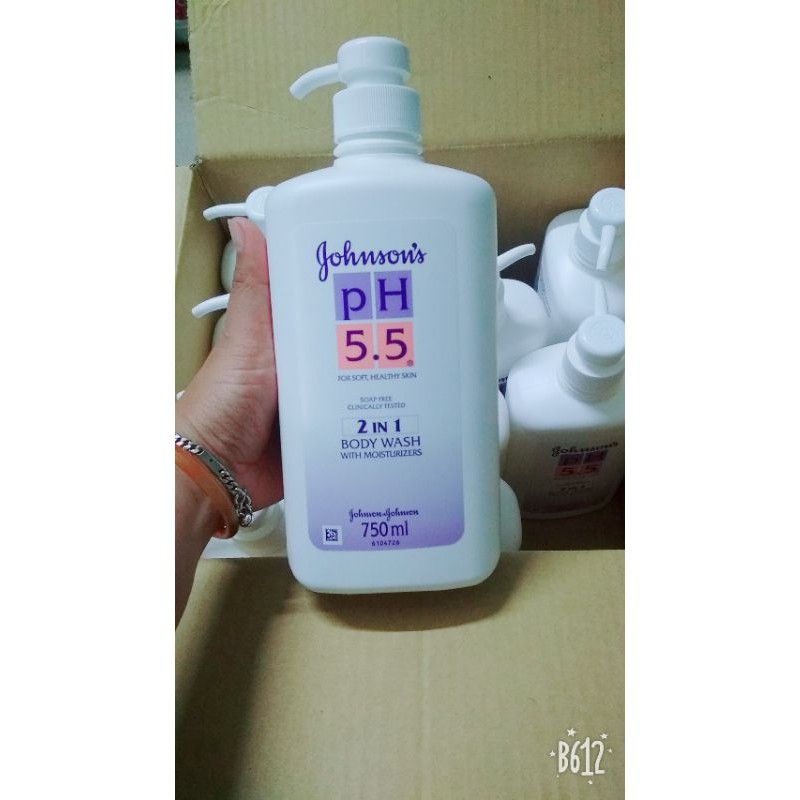 Sữa tắm PH 5.5 2in1/PH Hạnh nhân Johnson & Johnson 750ml