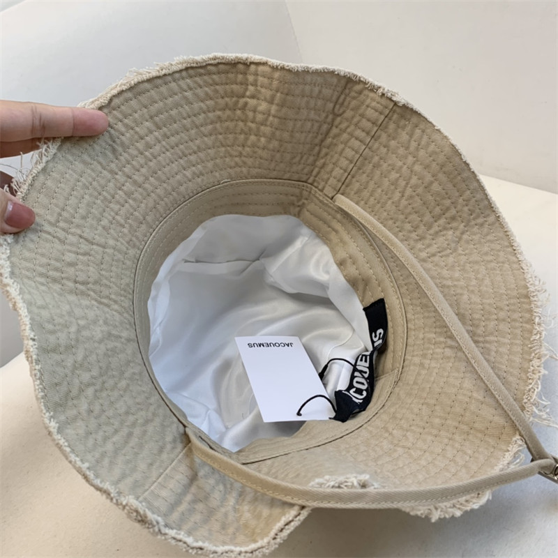 Jacquardmus Mũ Tai Bèo Đi Biển Che Nắng Chống Gió Có Dây Đeo Và logo Kim Loại