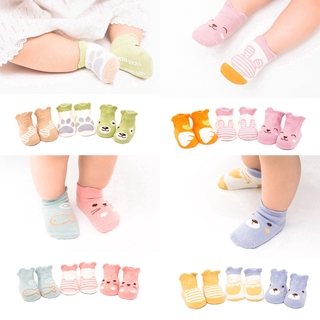 Đôi tất cotton họa tiết hoạt hình chống trượt cho bé từ 1 - 3 tuổi