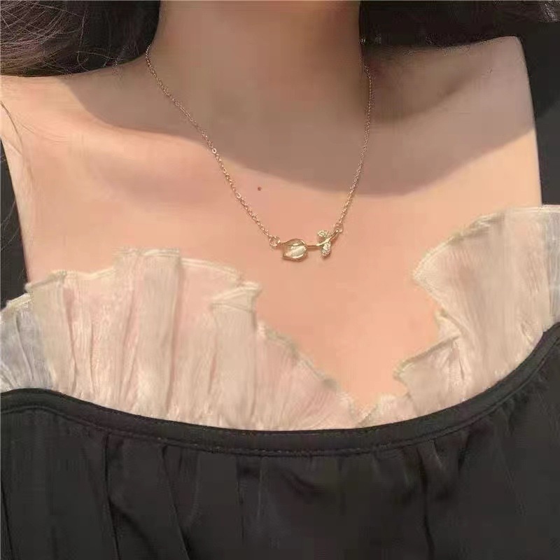 Dây Chuyền Mặt Hoa Tulip Đính Đá Opal Thời Trang