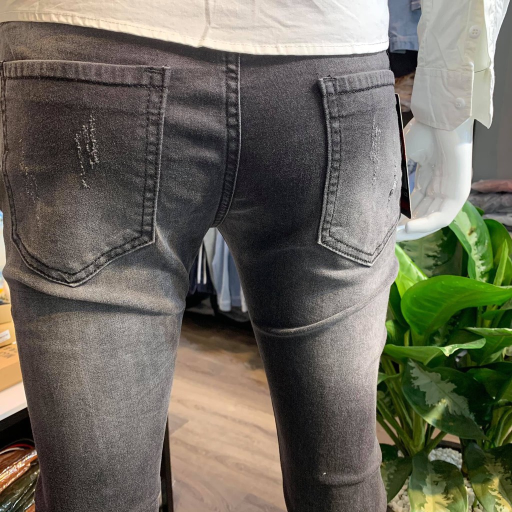 Quần jean nam đen trơn chất bò co dãn cao cấp giá rẻ AHFASHION | BigBuy360 - bigbuy360.vn