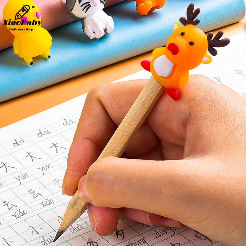 1 Nắp Gắn Bút Chì Mở Rộng Bảo Vệ Đầu Bút Chì Màu Ngẫu Nhiên Họa Tiết Hoạt Hình Cho Học Sinh